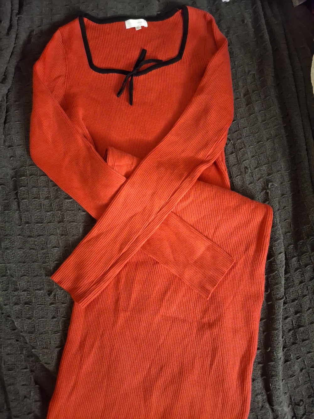 Elegant Red Ribbed Maxi Dress with Black Trim